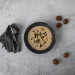 Marroni Pilz Suppe mit Marronis von oben im Teller