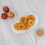 vegane Apfelküchlein mit Apfel und Zimtzucker