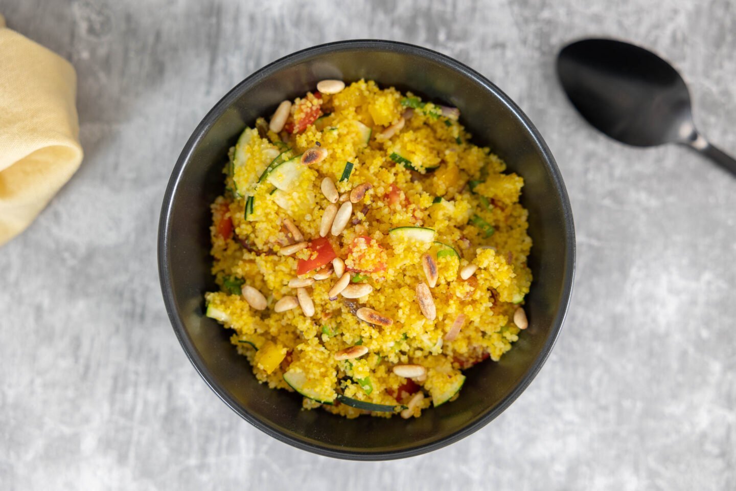 Couscous-Salat mit Safran