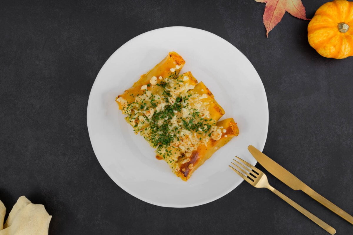 Herbstliche Kürbis-Cannelloni mit veganem Ricotta
