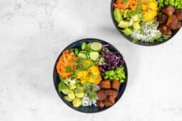 Poke Bowl mit Tofu Vegan