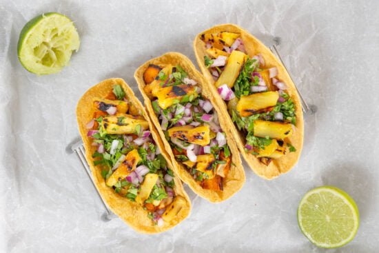 Vegane Tacos al Pastor mit Ananas
