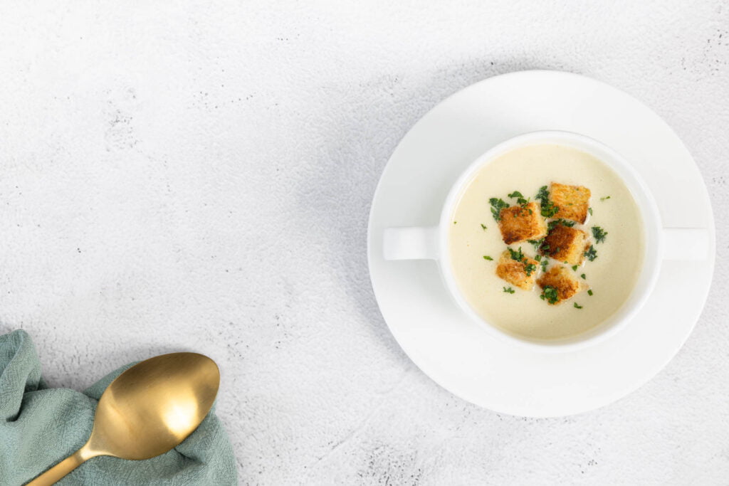 Vegane Knoblauchsuppe