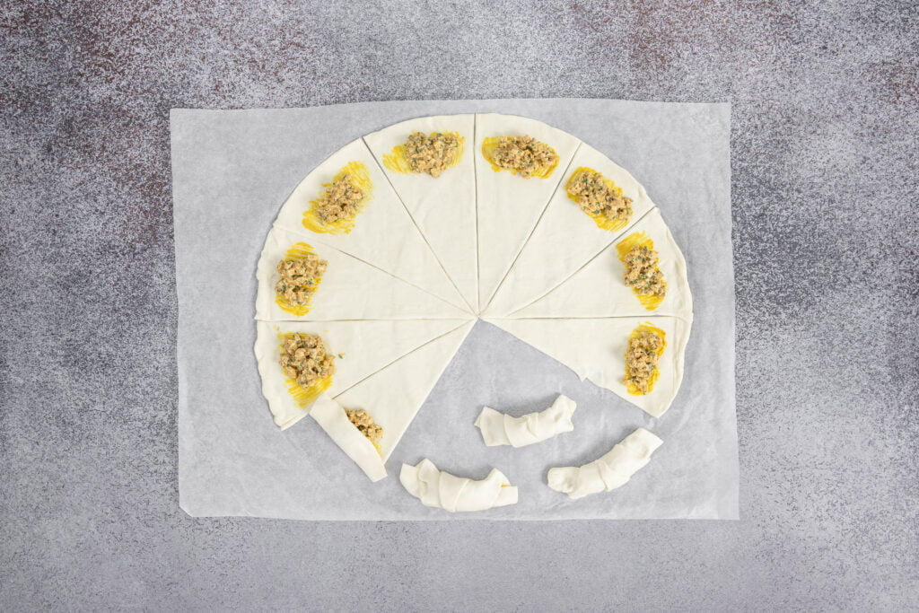 Vegane Schinkengipfeli mit Räuchertofu