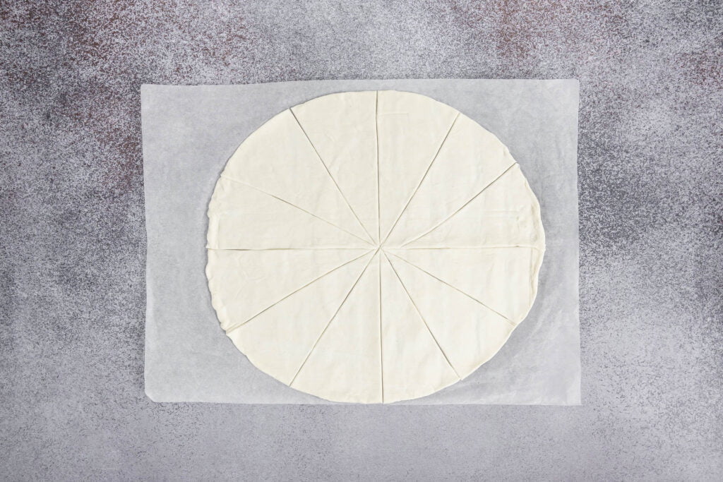 Vegane Schinkengipfeli mit Räuchertofu