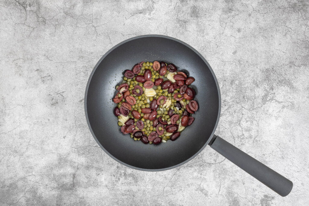 Vegane Spaghetti Puttanesca ohne Sardellen