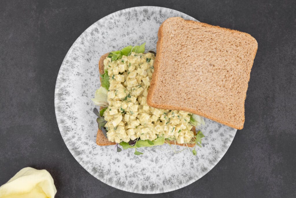 Veganer Eiersalat - Eiersandwich ohne Ei und ohne Mayo