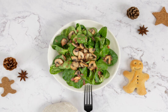 Nüsslisalat_Feldsalat mit Pilzen und Preiselbeer Vinegrette