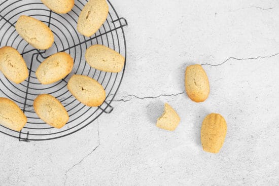 Vegane Madeleines mit Zitrone und Vanille