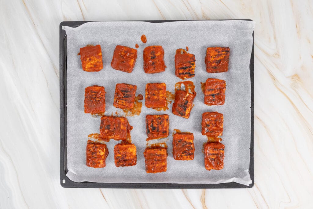 Veganer BBQ Tempeh mit Whisky Sause