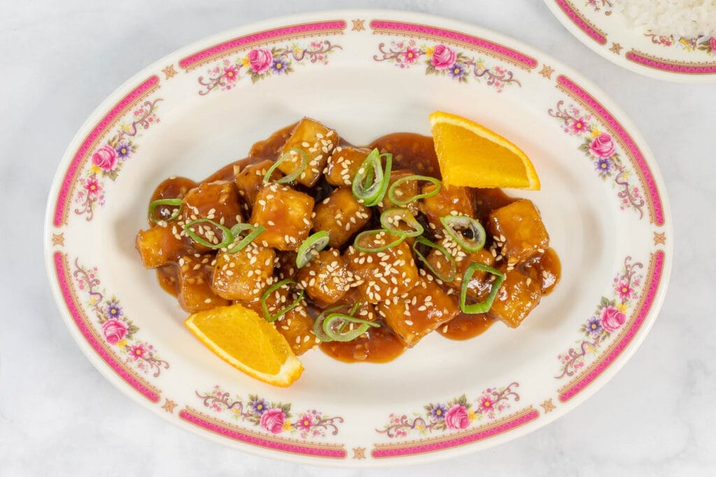 Orange Tofu als Comfort Food aus der Pfanne